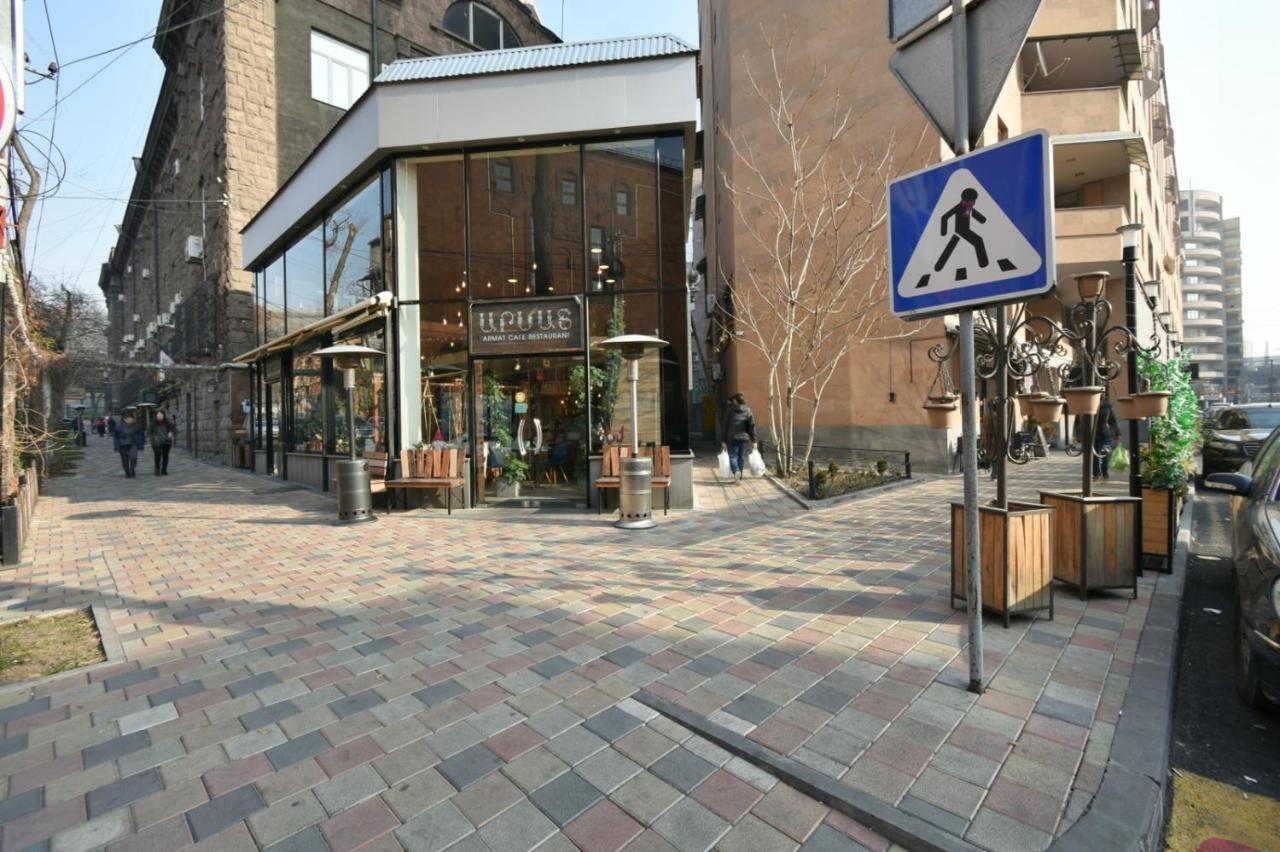 A&X Hostel And Tours Jerevan Eksteriør billede